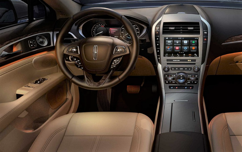 Fort Worth Town Car Services, Lincoln, Cadillac, Mercedes, Sedan, Luxury, White, Black Car Service, Airport Transportation, Funeral, Birthday, Celebrations, Corporate